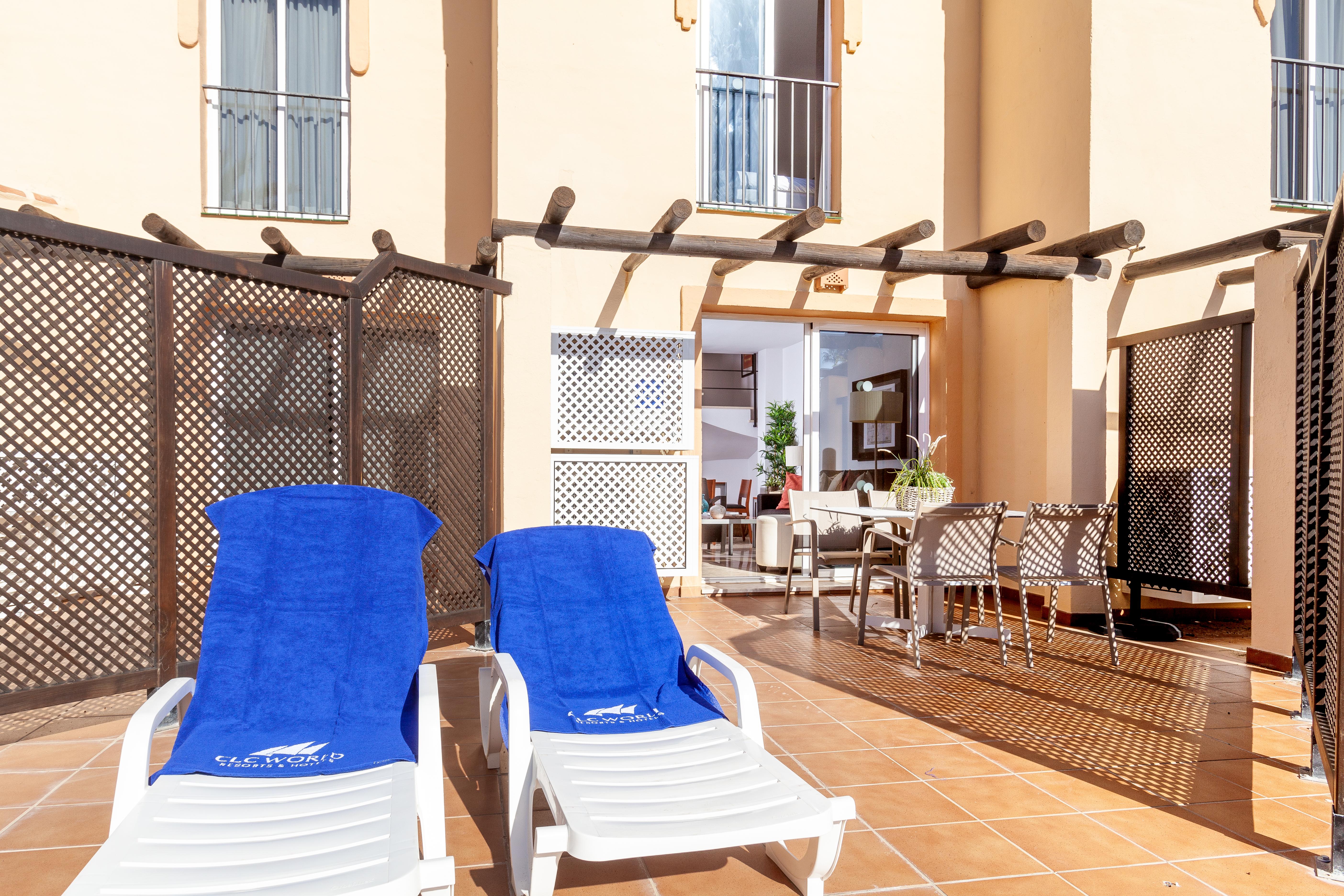 Ramada Hotel & Suites By Wyndham Costa Del Sol Fuengirola Eksteriør billede
